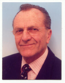 Dr. Manfred Sommerer